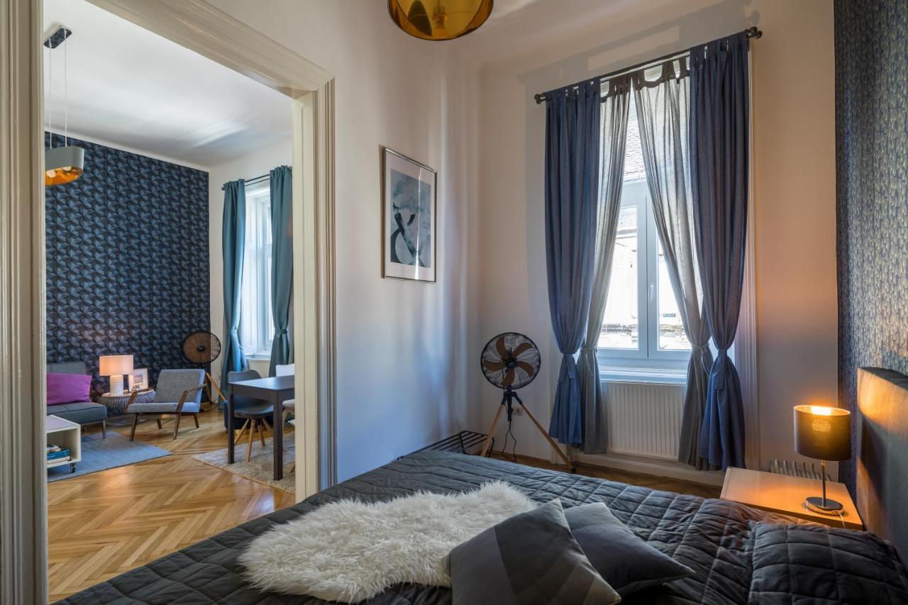 Double Blue Apartment In Budapest Downtown Exterior foto